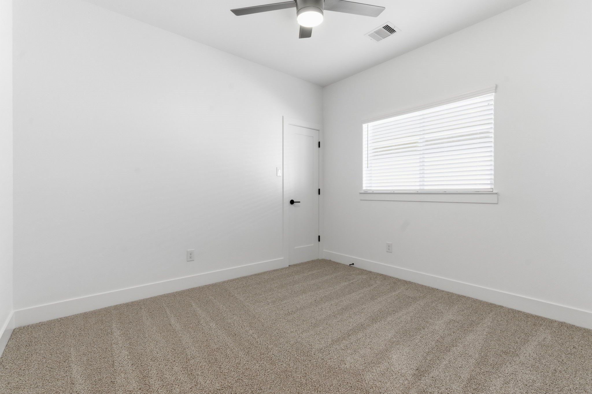 5227 Sunshine Point Willis, TX 77318 - Photo 20 of 33