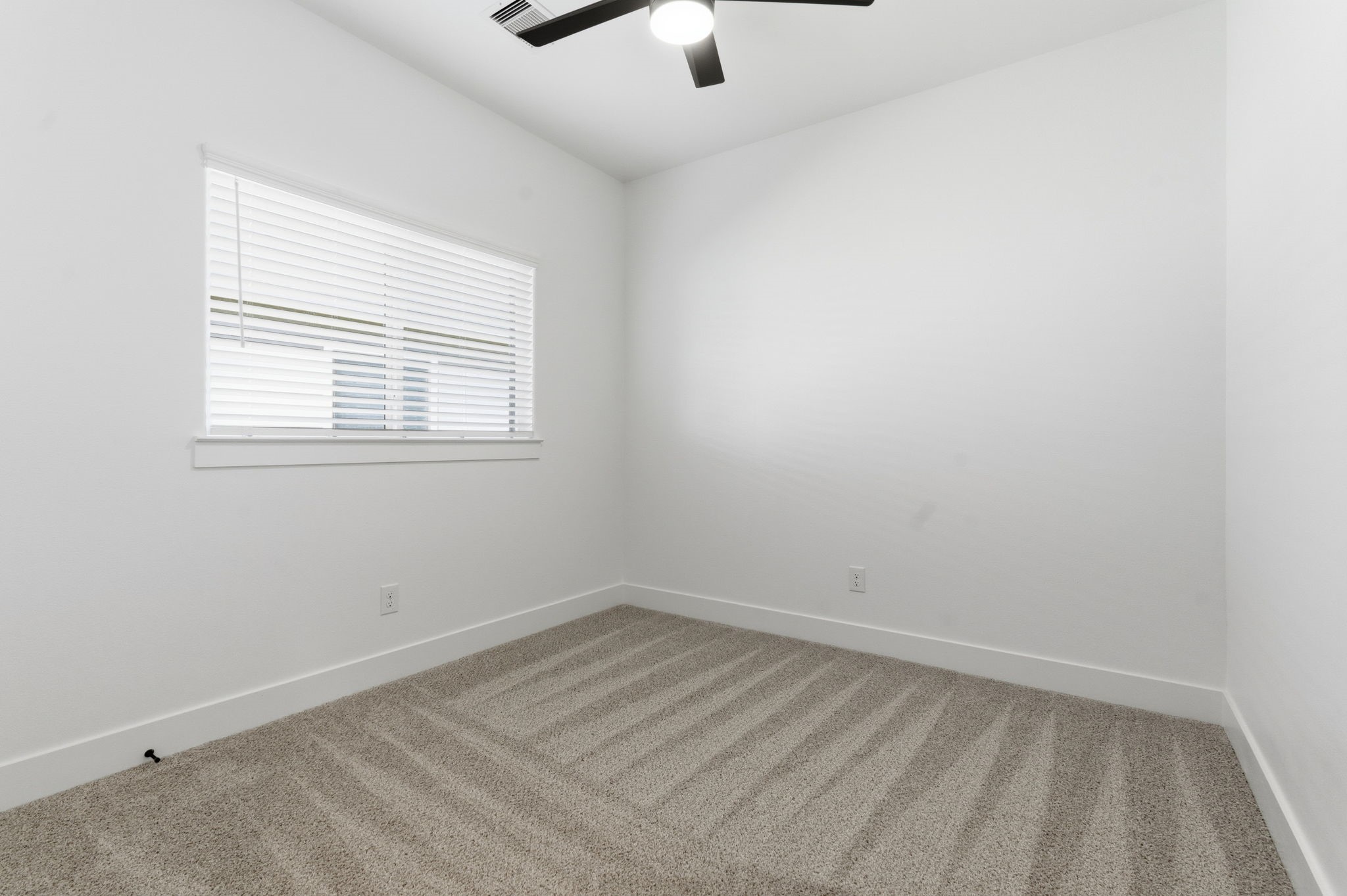 5227 Sunshine Point Willis, TX 77318 - Photo 22 of 33