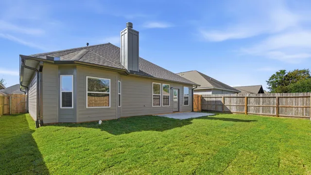 $2,775 | 5227 Sunshine Point, Willis, TX 77318