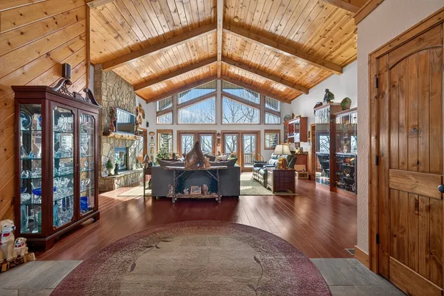 $999,999 | 200 Twelve Oaks Trail, Murphy, NC 28906