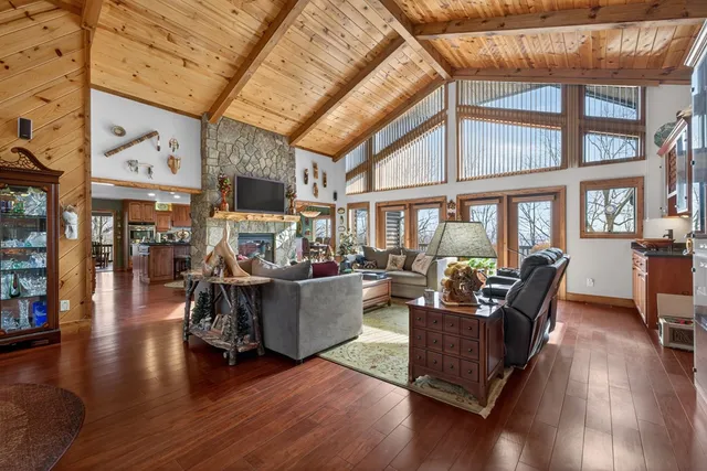 $999,999 | 200 Twelve Oaks Trail, Murphy, NC 28906