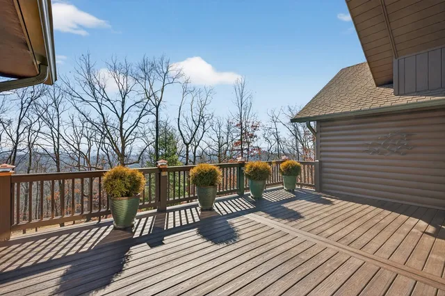 $999,999 | 200 Twelve Oaks Trail, Murphy, NC 28906