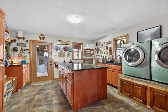 $999,999 | 200 Twelve Oaks Trail, Murphy, NC 28906