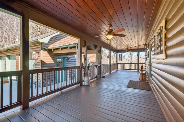 $999,999 | 200 Twelve Oaks Trail, Murphy, NC 28906