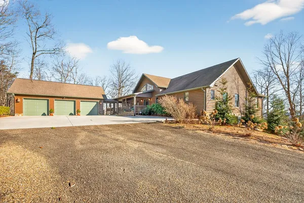 $999,999 | 200 Twelve Oaks Trail, Murphy, NC 28906