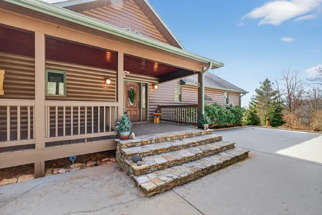 $999,999 | 200 Twelve Oaks Trail, Murphy, NC 28906