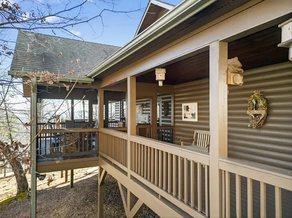 $999,999 | 200 Twelve Oaks Trail, Murphy, NC 28906