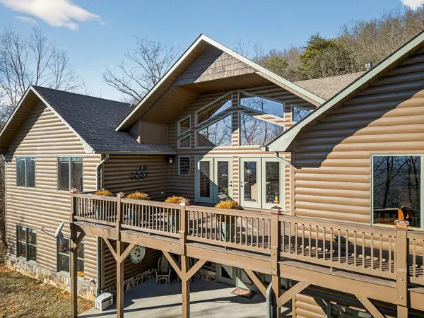 $999,999 | 200 Twelve Oaks Trail, Murphy, NC 28906