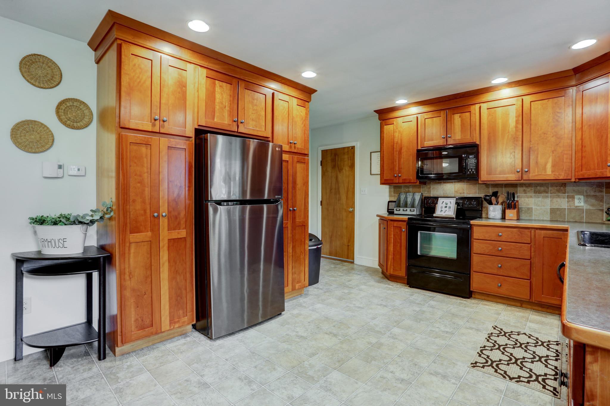 870 Hopeland Road Lititz, PA 17543 - Photo 11 of 28 Kitchen