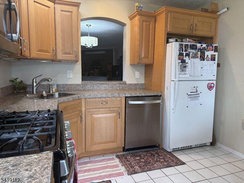 227 English Place Bernards, NJ 07920 - Photo 15 of 36