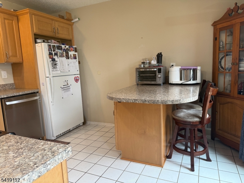 227 English Place Bernards, NJ 07920 - Photo 18 of 36