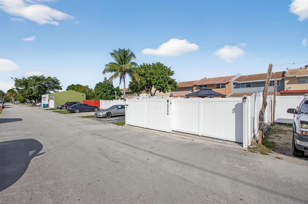 6224 Southwest 7th Street Margate, FL 33068 - Photo 13 of 51