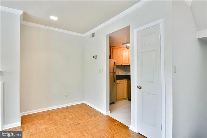 1949 Calvert Street Northwest, Unit D Washington, DC 20009 - Photo 14 of 21 Living Room