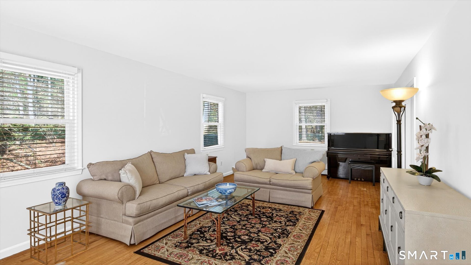 28 Park Road Simsbury, CT 06070 - Photo 21 of 40