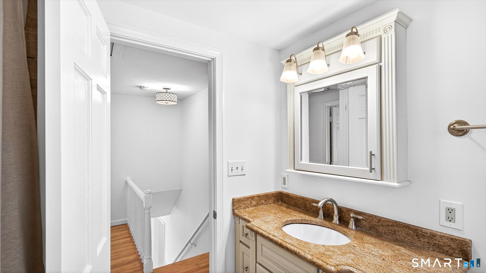 28 Park Road Simsbury, CT 06070 - Photo 37 of 40