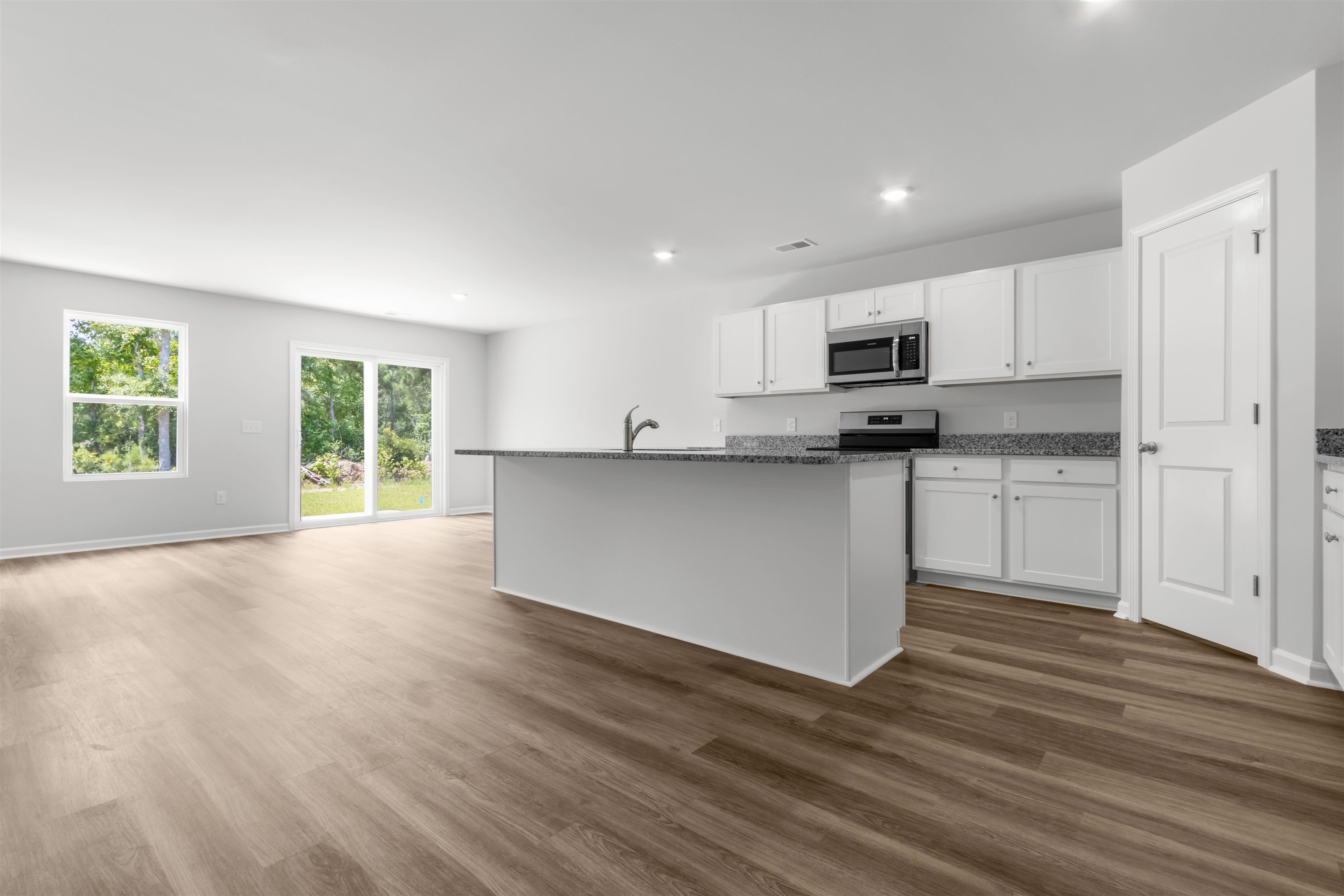 1055 Cherrystone Loop Conway, SC 29526 - Photo 5 of 36