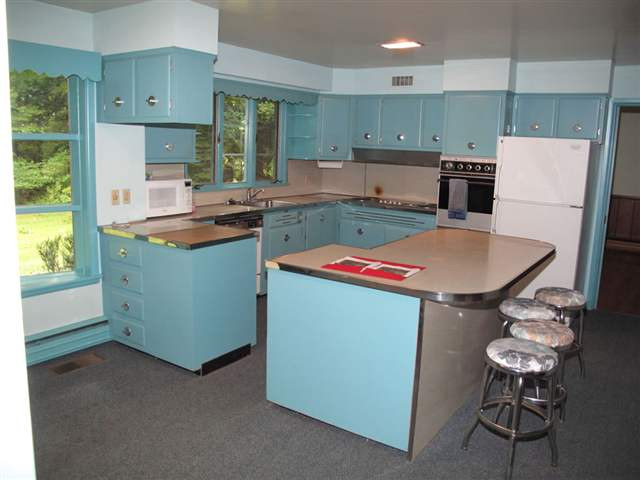 16 Clarkson Road Bethlehem, NY 12054 - Photo 6 of 12 Photo 6