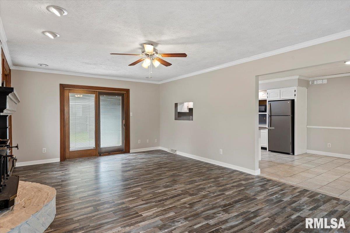 27 Twilight Lane Springfield, IL 62712 - Photo 12 of 35