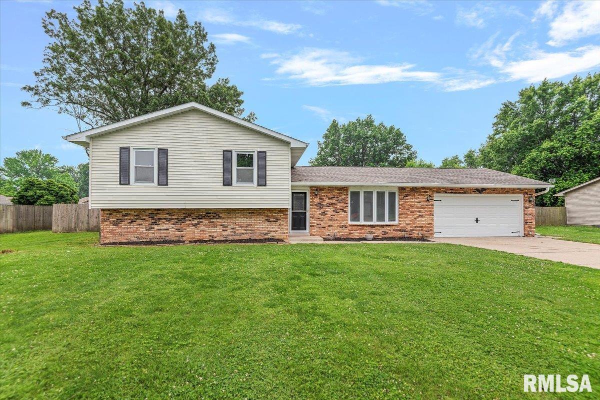 27 Twilight Lane Springfield, IL 62712 - Photo 2 of 35