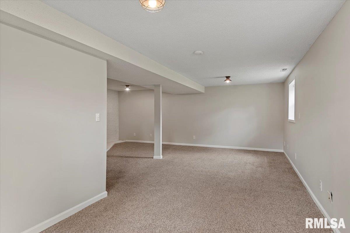 27 Twilight Lane Springfield, IL 62712 - Photo 28 of 35