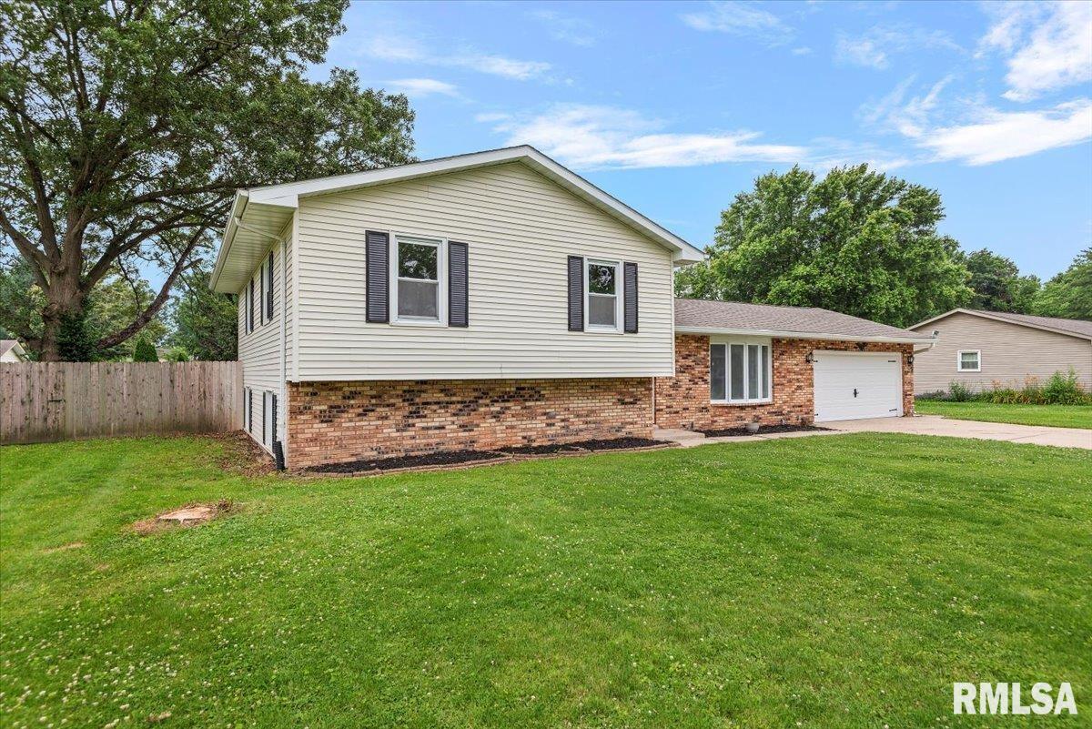 27 Twilight Lane Springfield, IL 62712 - Photo 3 of 35