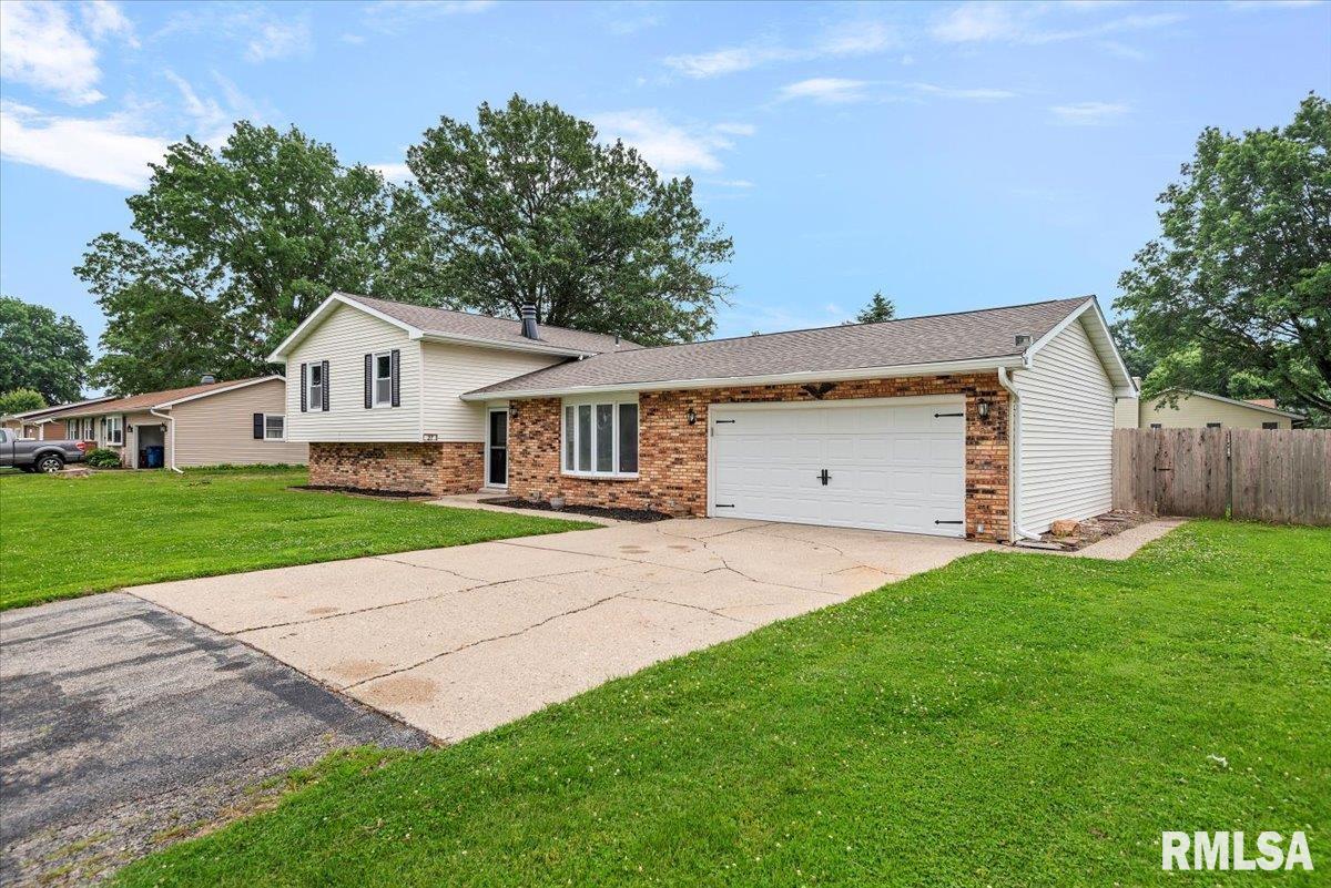 27 Twilight Lane Springfield, IL 62712 - Photo 4 of 35