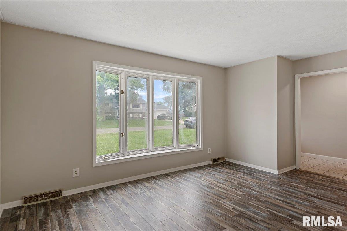 27 Twilight Lane Springfield, IL 62712 - Photo 6 of 35