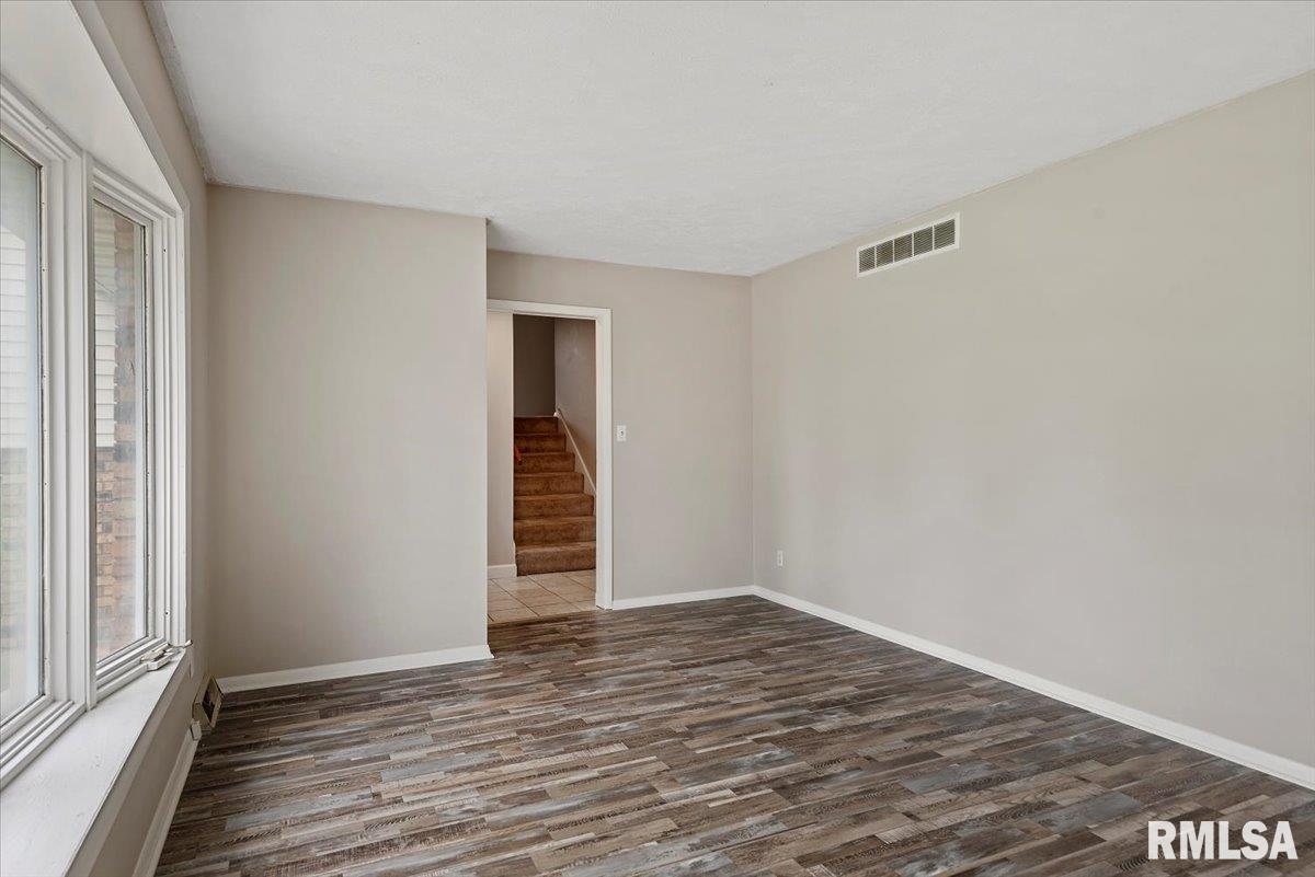 27 Twilight Lane Springfield, IL 62712 - Photo 7 of 35