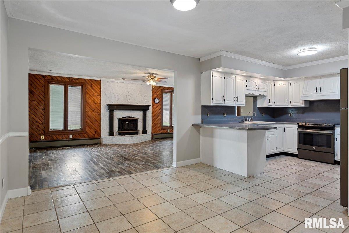 27 Twilight Lane Springfield, IL 62712 - Photo 8 of 35