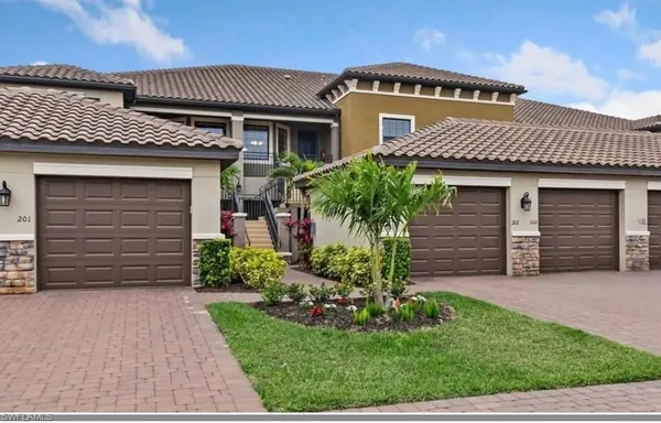 $2,400 | 9394 Pocida Court, Unit 202, Naples, FL 34119