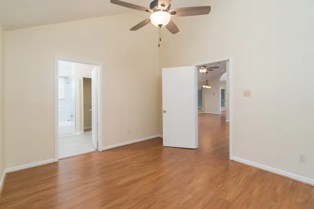 $2,100 | 5306 Acorn Court, League City, TX 77573