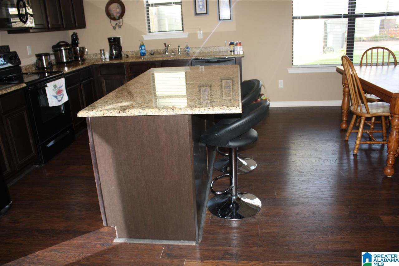 135 Waterstone Way Calera, AL 35040 - Photo 3 of 36