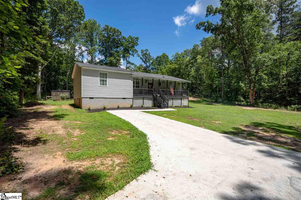 275 John High Road Campobello, SC 29322 - Photo 2 of 36