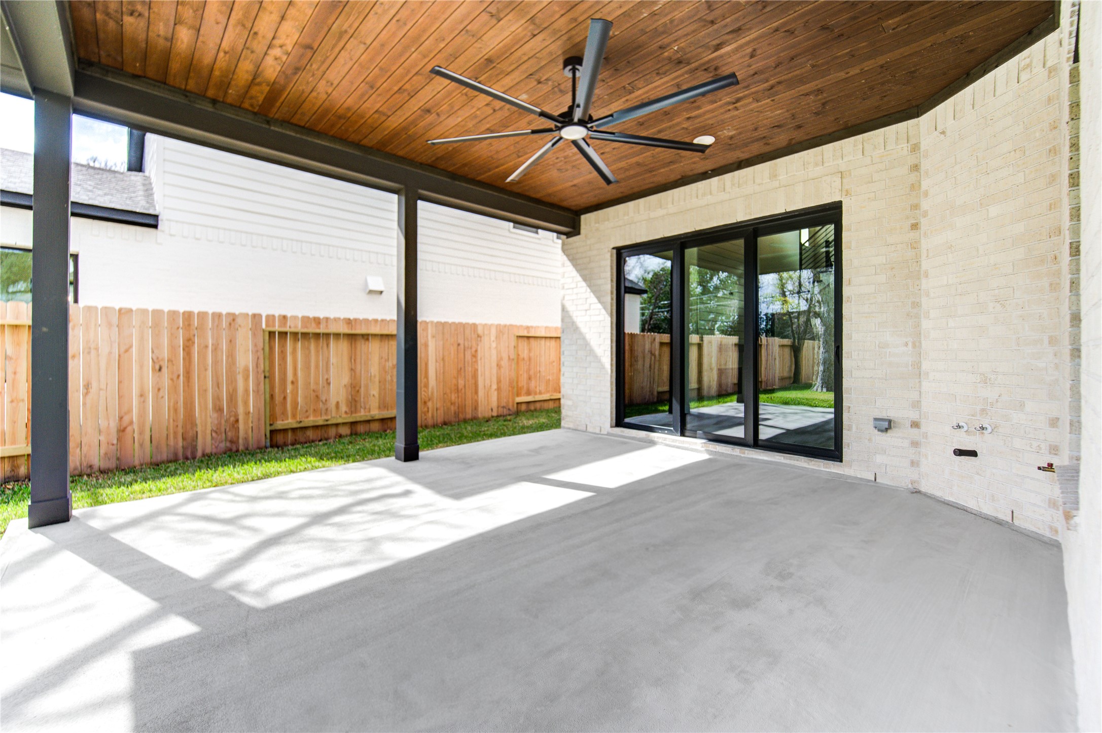 1504 Story Street Houston, TX 77055 - Photo 18 of 45