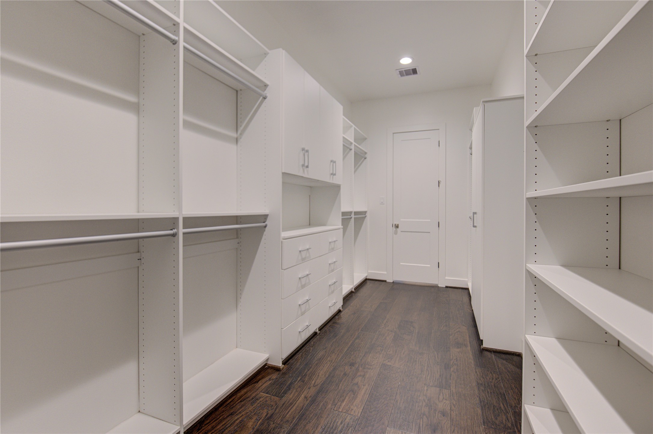 1504 Story Street Houston, TX 77055 - Photo 23 of 45 Large walk in closet