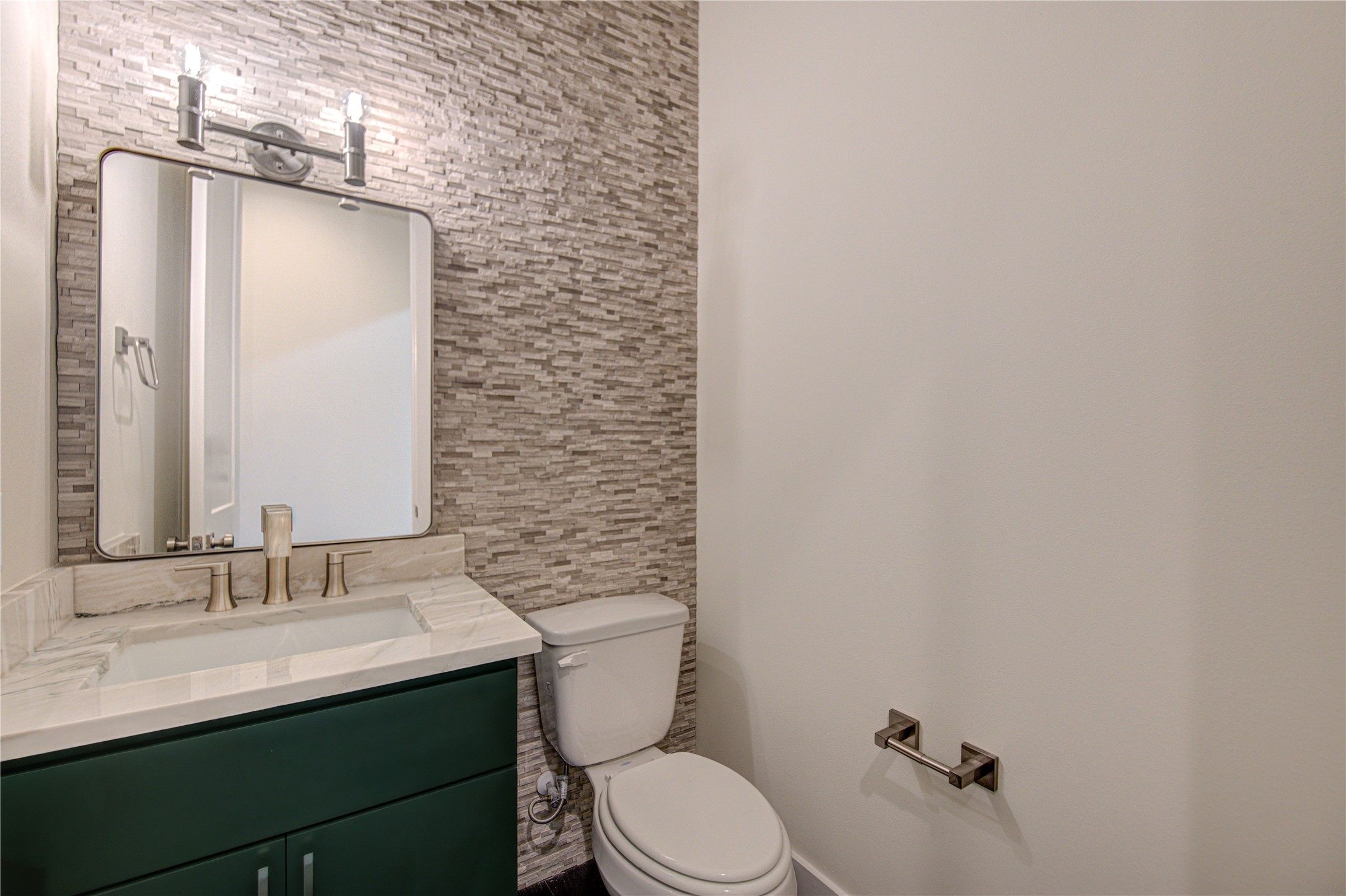 1504 Story Street Houston, TX 77055 - Photo 30 of 45 First floor half-bathroom