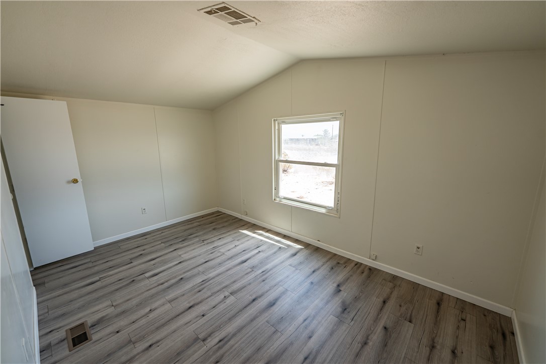 4746 Mormon Flat Road Golden Valley, AZ 86413 - Photo 8 of 26 Bonus Room