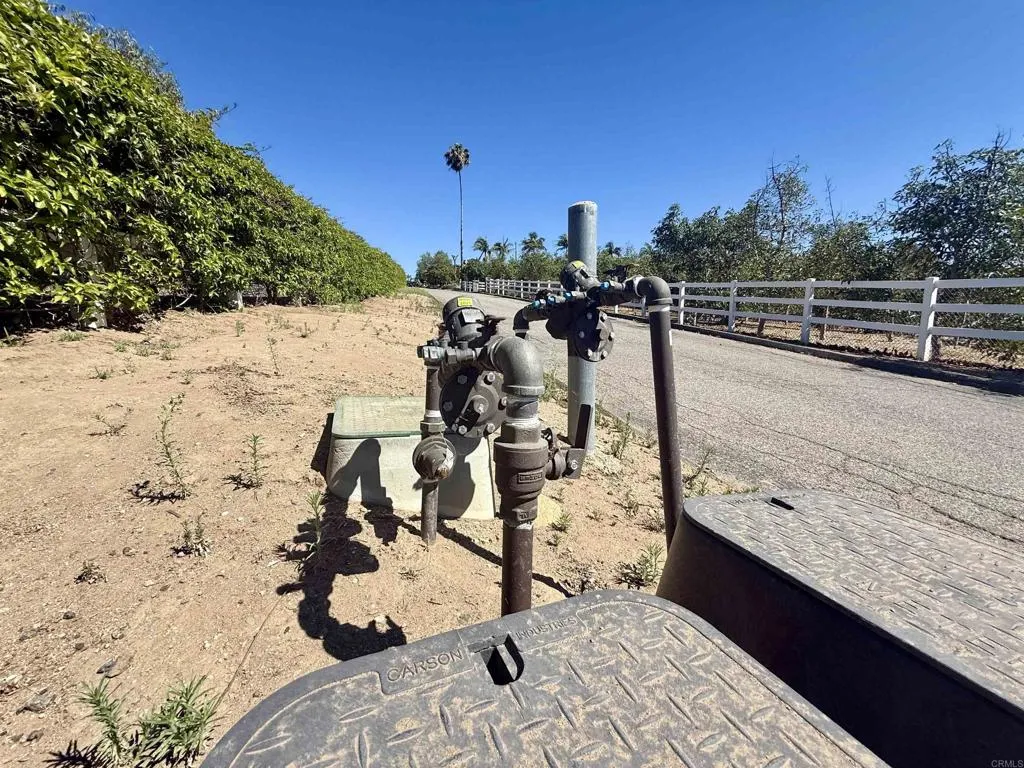 Hawks View Fallbrook, CA 92028 - Photo 11 of 36
