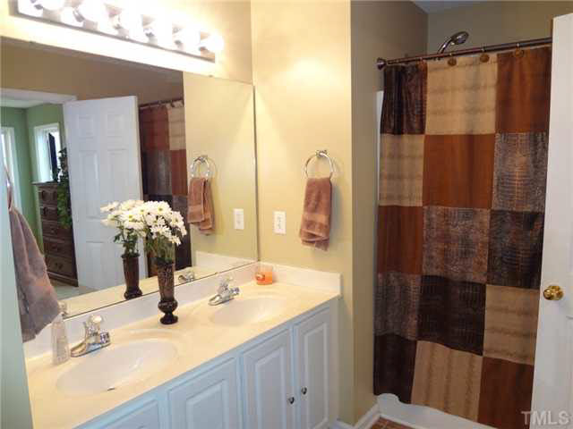 508 Firefly Road Holly Springs, NC 27540 - Photo 13 of 25 Gallery Image 13