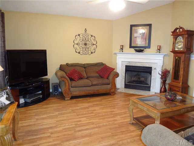 508 Firefly Road Holly Springs, NC 27540 - Photo 4 of 25 Gallery Image 4