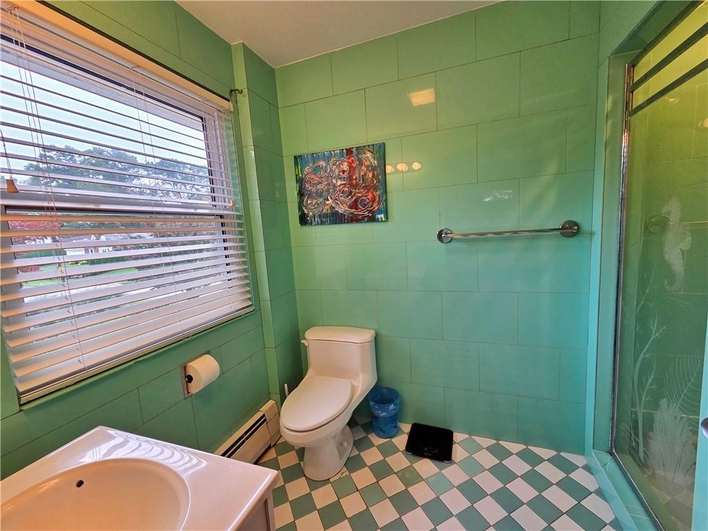 141 Glen Ridge Road Cranston, RI 02920 - Photo 23 of 32