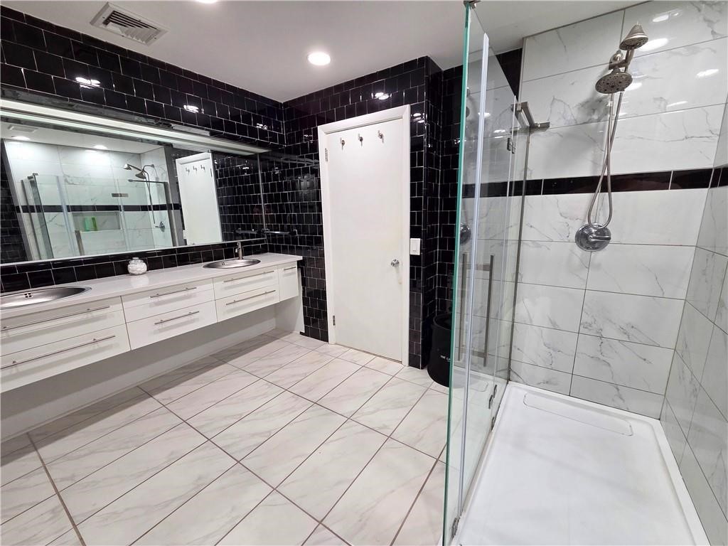 141 Glen Ridge Road Cranston, RI 02920 - Photo 26 of 32