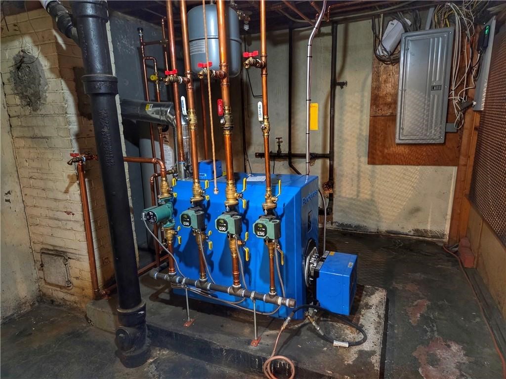 141 Glen Ridge Road Cranston, RI 02920 - Photo 31 of 32