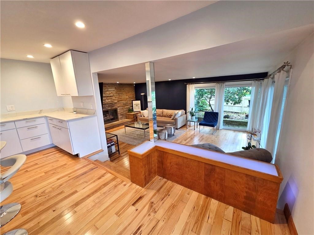 141 Glen Ridge Road Cranston, RI 02920 - Photo 7 of 32