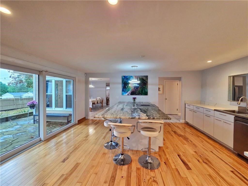 141 Glen Ridge Road Cranston, RI 02920 - Photo 9 of 32