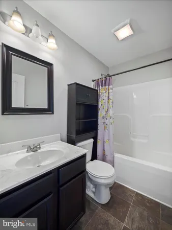 $2,400 | 183 Aylesbury Lane, Martinsburg, WV 25403
