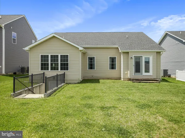 $2,400 | 183 Aylesbury Lane, Martinsburg, WV 25403