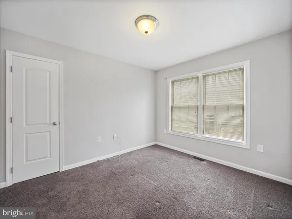 $2,400 | 183 Aylesbury Lane, Martinsburg, WV 25403