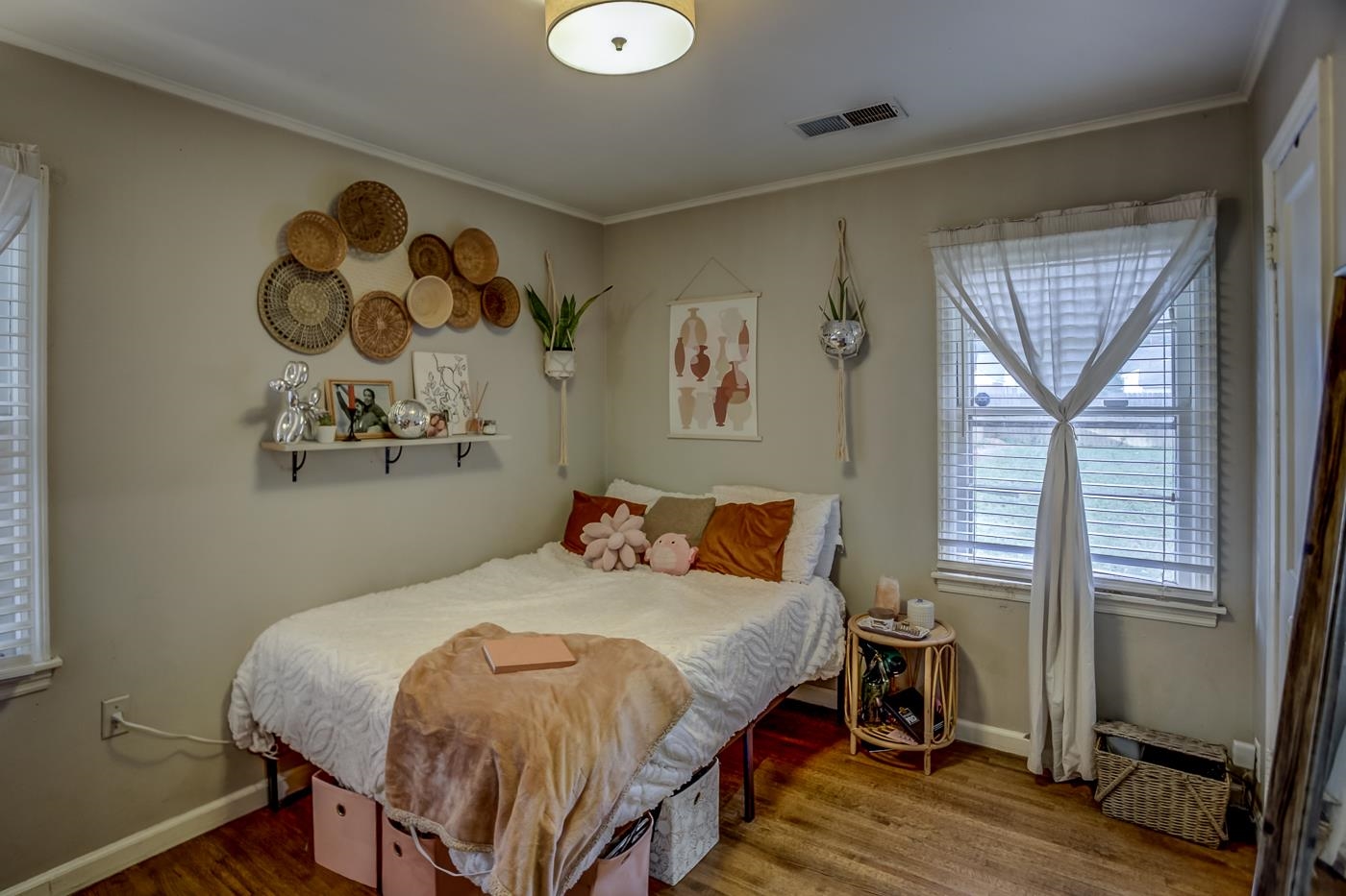 4464 Helene Road Memphis, TN 38117 - Photo 22 of 27 a bedroom with a bed and a window