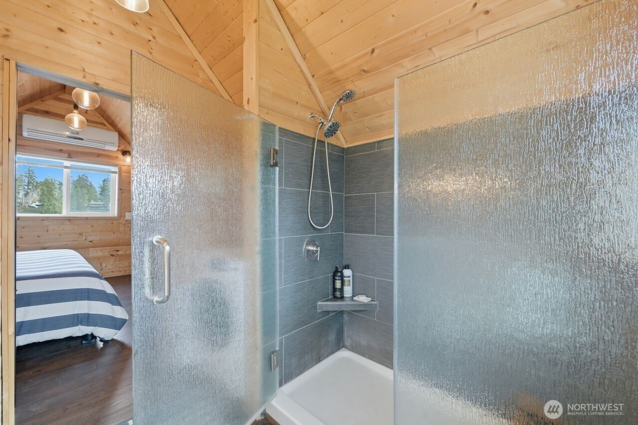 270 Grapeview Point Road Allyn, WA 98524 - Photo 13 of 40